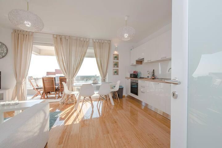 Blue Sky, Modern Sea View Apartment Novalja Exterior foto