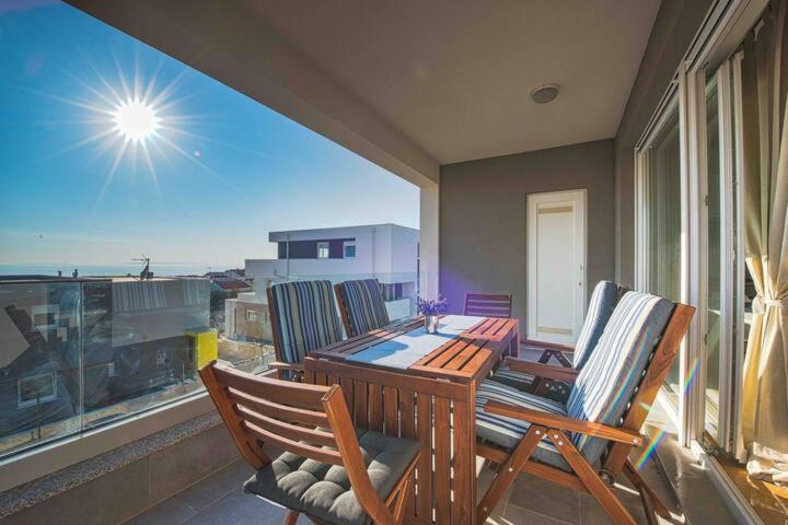 Blue Sky, Modern Sea View Apartment Novalja Exterior foto