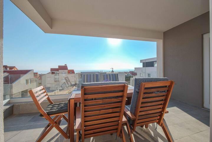 Blue Sky, Modern Sea View Apartment Novalja Exterior foto