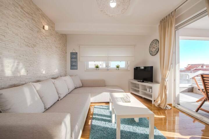 Blue Sky, Modern Sea View Apartment Novalja Exterior foto